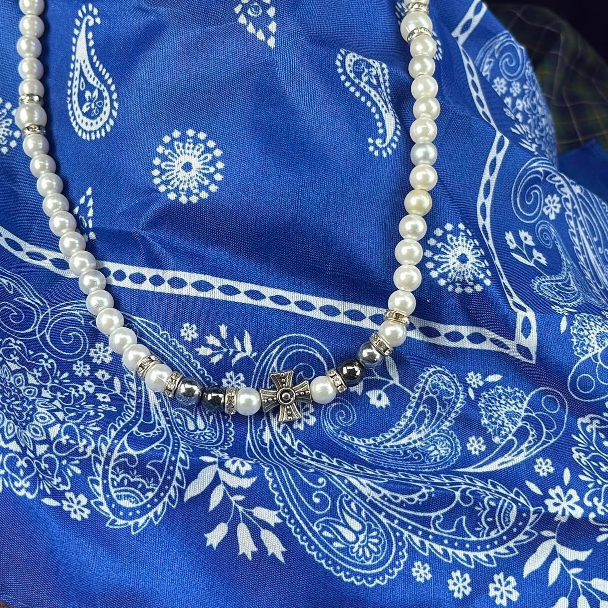 Metal & Pearl Cross Necklace